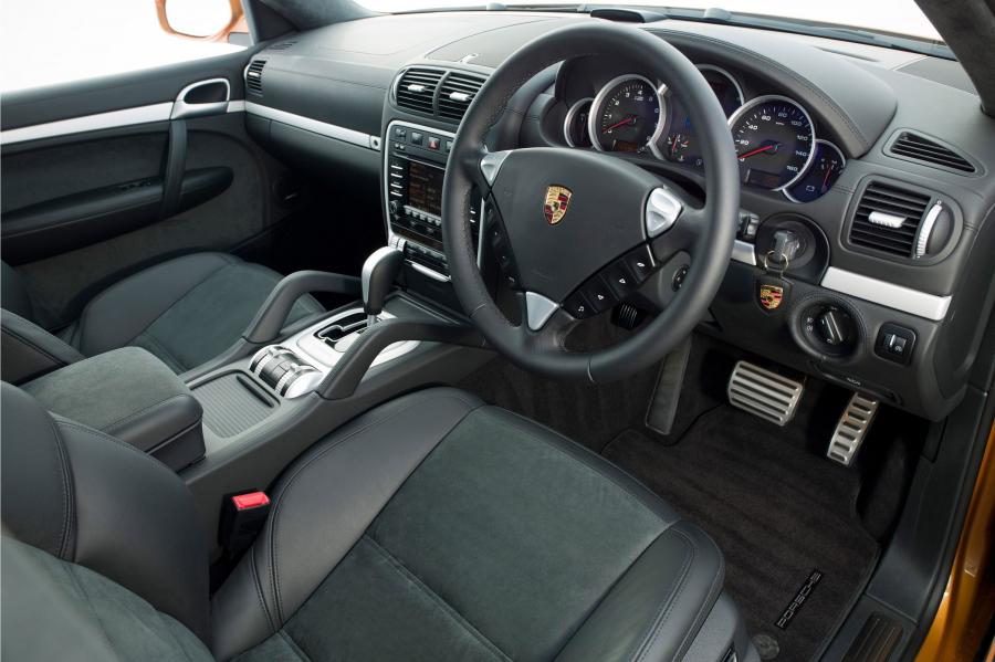  Porsche Cayenne 2007 года  (фото 39 из 52)